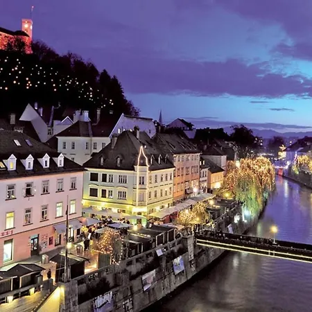 Apartment Riverbank In Centre! *